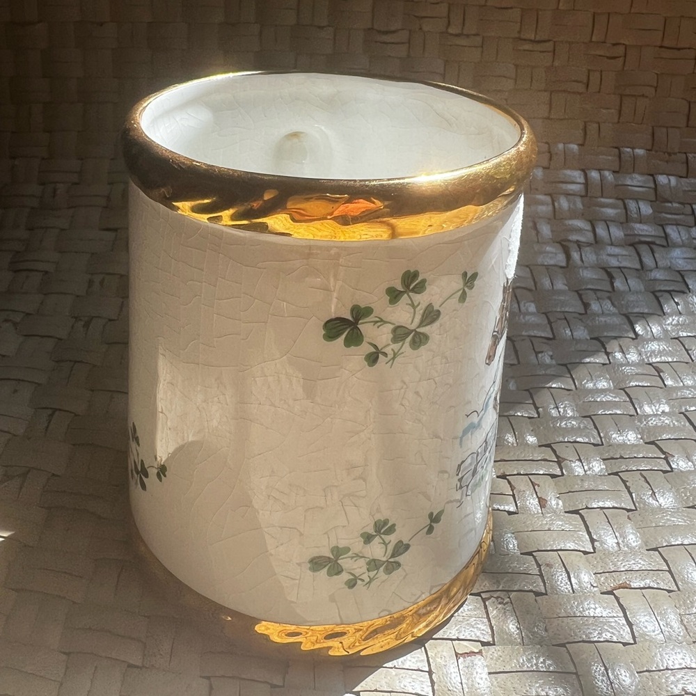 Irish Porcelain Pottery Mug Carrigaline Equestrian with Gold Accents Vintage - Picture 2 of 7